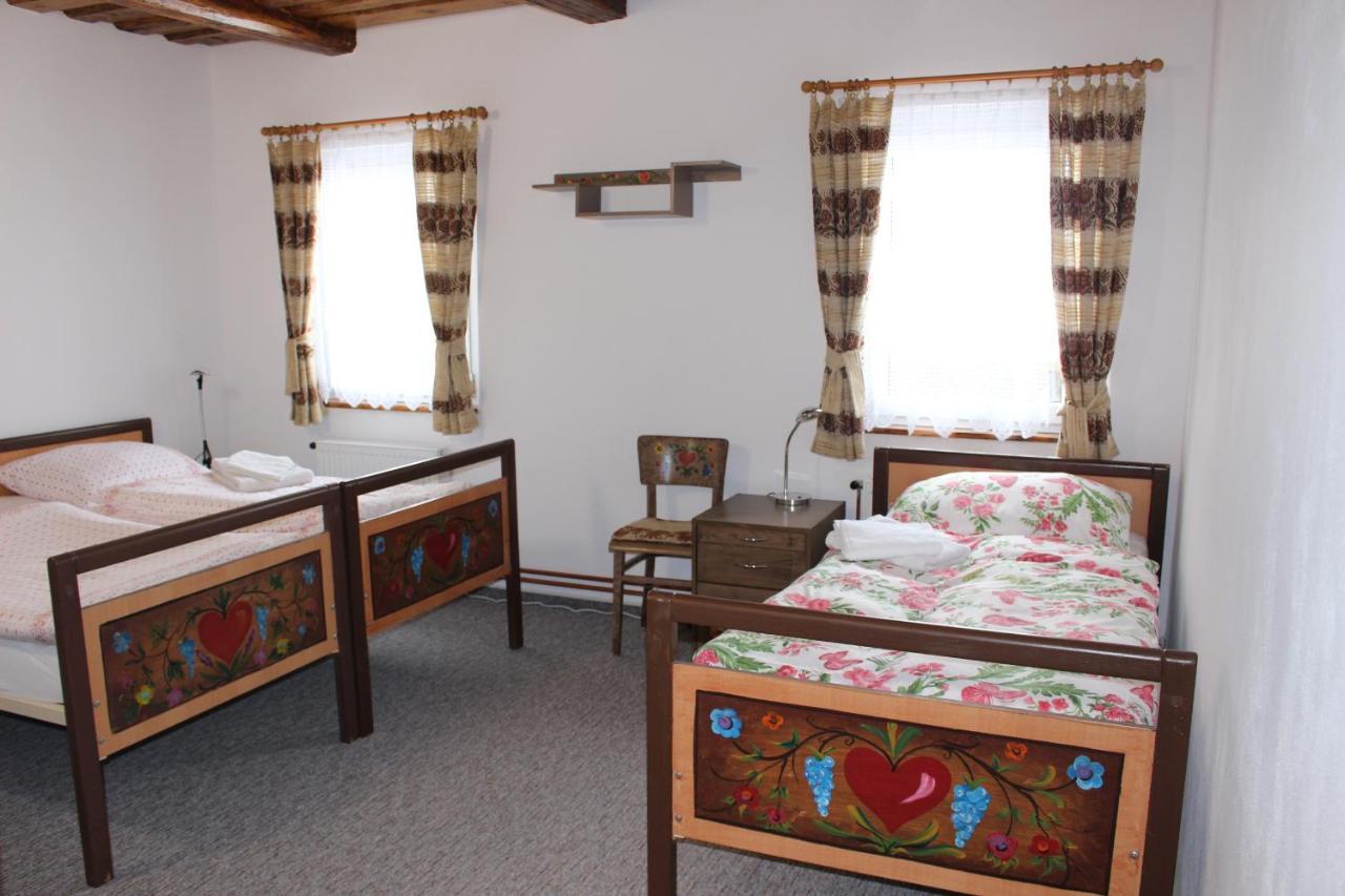 Bendovsky Dvur Bed & Breakfast Dusniky Eksteriør bilde